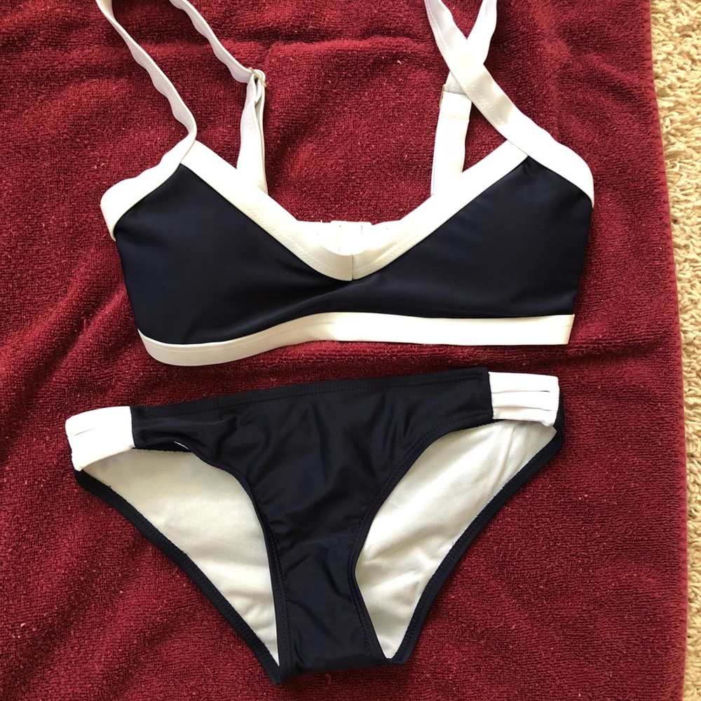 NWOT BLUE/ WHITE BIKINI 🎉REDUCED🎉